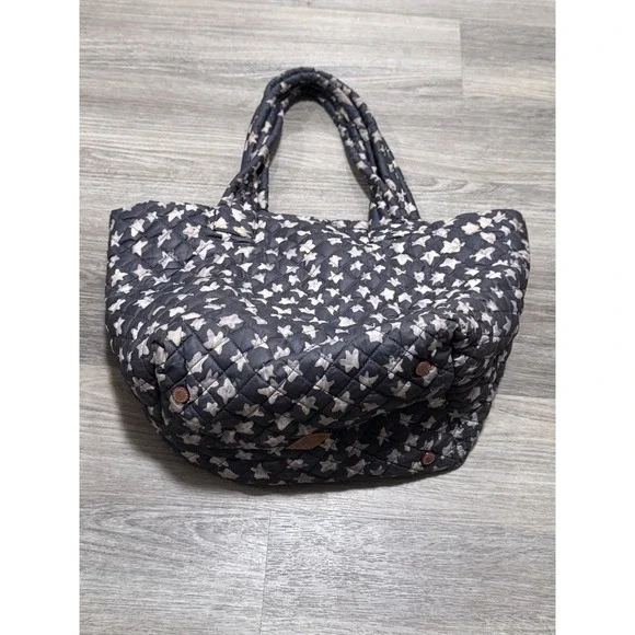MZ Wallace Medium Metro Tote Quilted All Over Star Print bag Rare - Picture 4 of 13